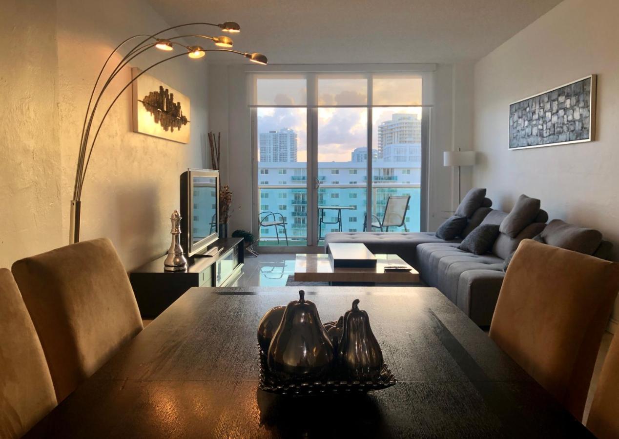 Penthouse Ocean Reserve Miami Beach Exterior photo