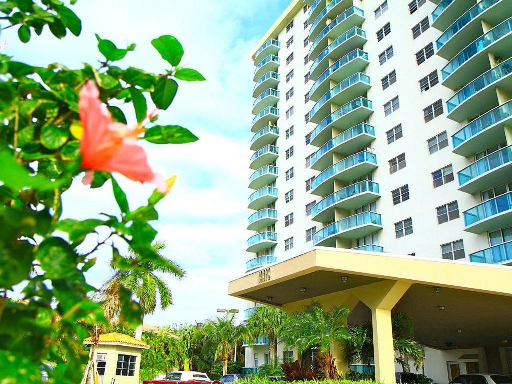 Penthouse Ocean Reserve Miami Beach Exterior photo