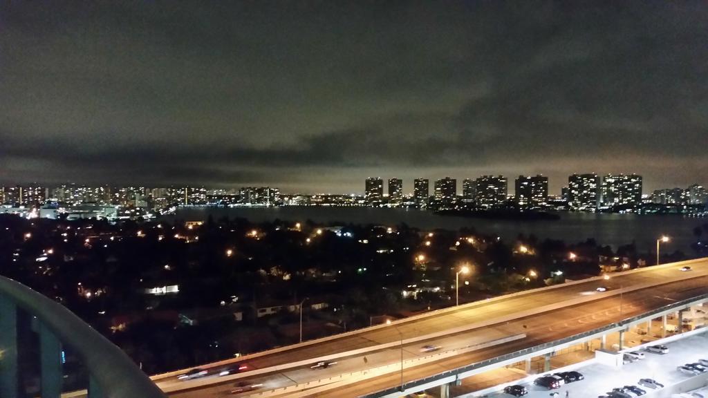 Penthouse Ocean Reserve Miami Beach Exterior photo